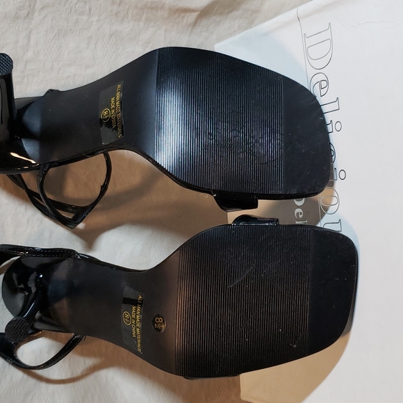 Delicious Stiletto Strappy Sandal - Picture 4 of 7